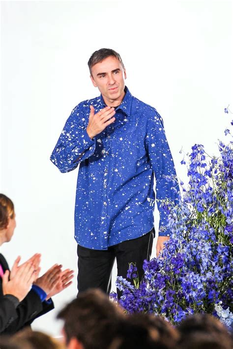 Raf Simons, el toque contemporáneo al legado romántico de Dior